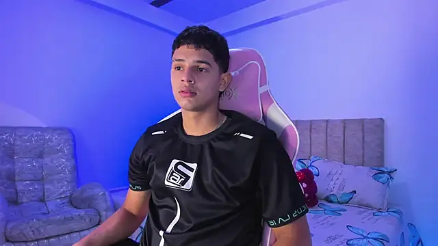 Adrian Prime  online show from 04/05/26, 06:49