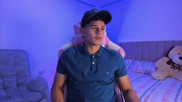 Adrian Prime  online show from 04/17/26, 01:19