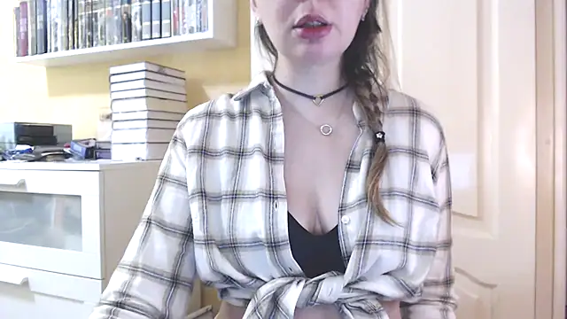 Snapshot of Tasiya chatting on 02/18/26, 10:11 Tasiya online show from 02/18/26, 10:11