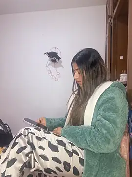  as una77 online show from 03/25/26, 05:02