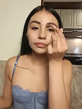 Chloe Miller 2 online show from 06/06/26, 12:38
