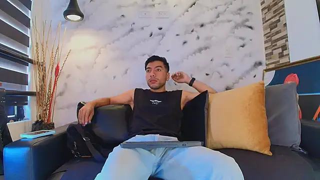 Max Hornye online show from 04/16/26, 06:30