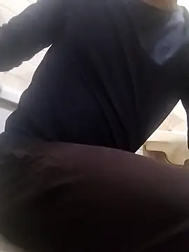 Snapshot of Dareblast chatting on 04/03/26, 05:55 Dareblast online show from 04/03/26, 05:55