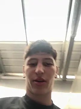 Snapshot of ARON_LUXX chatting on 02/28/26, 02:51 ARON LUXX online show from 02/28/26, 02:51