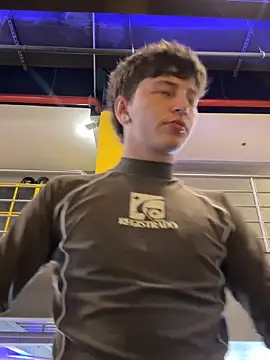 ARON LUXX online show from 04/19/26, 06:10