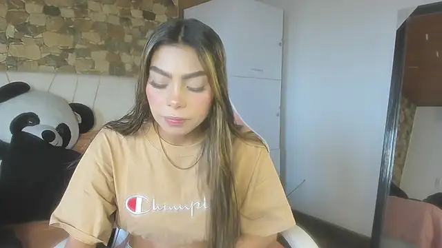 khaimi  online show from 04/15/26, 07:58