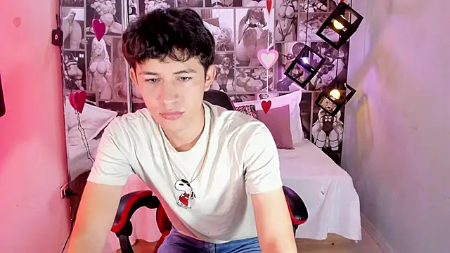 Snapshot of Christian_Foxx chatting on 02/15/26, 01:31 Christian Foxx online show from 02/15/26, 01:31