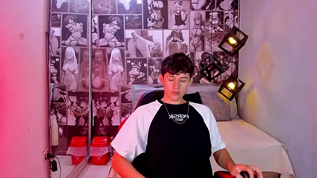 Christian Foxx online show from 04/07/26, 01:55