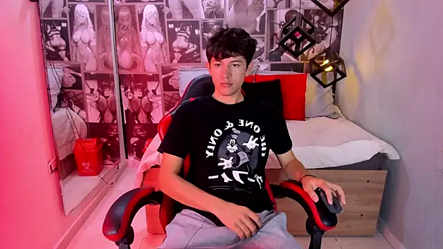 Christian Foxx online show from 04/29/26, 02:32
