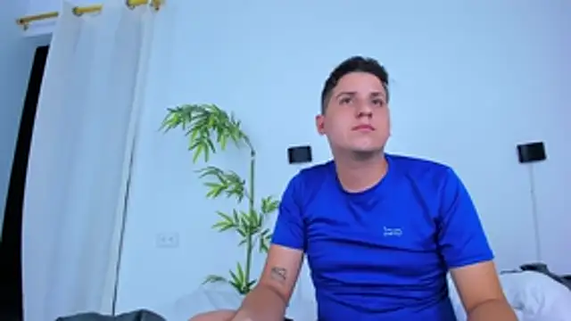 Snapshot of blacke1 chatting on 02/20/26, 02:19 blacke1 online show from 02/20/26, 02:19