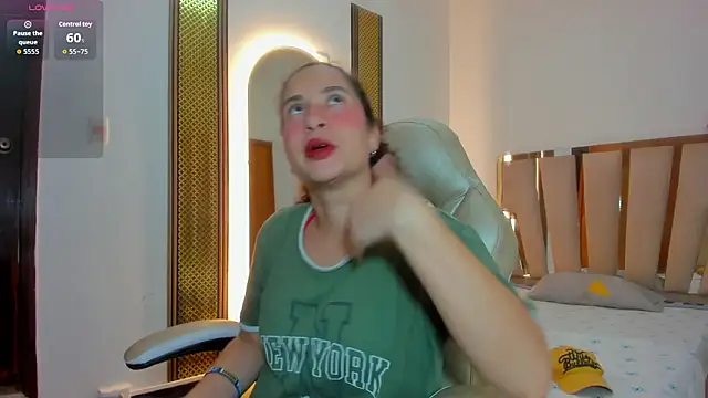 Snapshot of NoaMalak7 chatting on 02/27/26, 08:31 NoaMalak7 online show from 02/27/26, 08:31