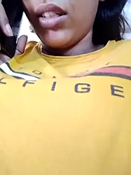 Snapshot of komalsharma99 chatting on 06/13/26, 09:29 komalsharma99 online show from 06/13/26, 09:29
