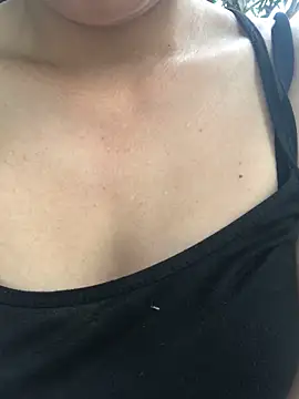 Cheng baby online show from 04/17/26, 12:13