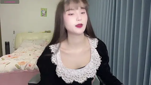 Snapshot of Fairy-615 chatting on 02/22/26, 01:20 Fairy-615 online show from 02/22/26, 01:20