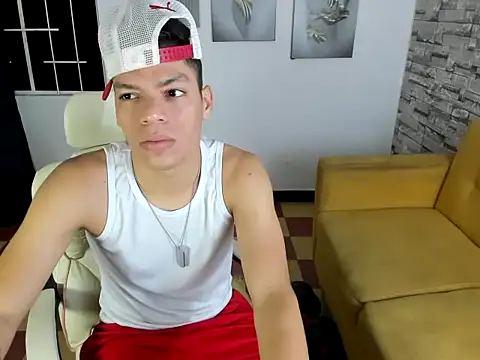 Snapshot of Andres_sant_ chatting on 02/06/26, 09:45 Andres sant online show from 02/06/26, 09:45