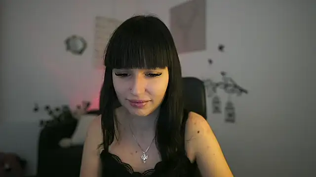 Shiningstarnew18 online show from 02/19/26, 07:32