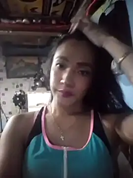 GeorginaLove09 online show from 02/15/26, 06:04