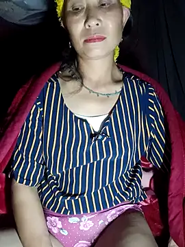 witch-xx online show from 03/22/26, 05:49