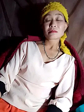 witch-xx online show from 04/04/26, 01:19