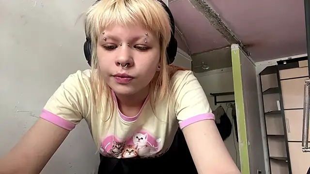 MeowMixer online show from 02/08/26, 09:13