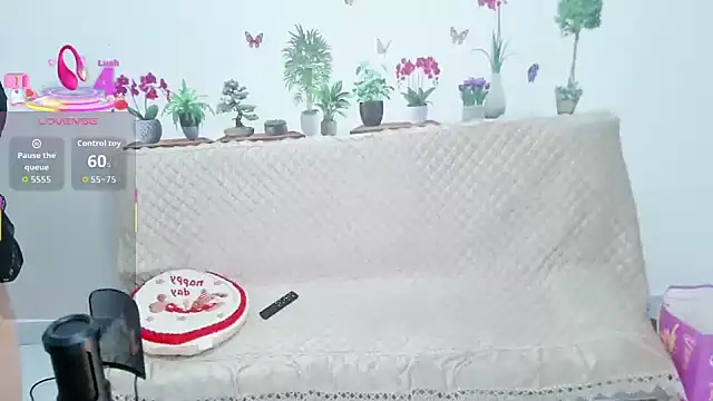 Snapshot of xiaomin-33 chatting on 02/28/26, 02:18 xiaomin-33 online show from 02/28/26, 02:18