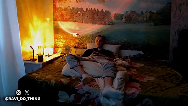 Snapshot of ravi_olle chatting on 08/06/26, 03:47 ravi olle online show from 08/06/26, 03:47