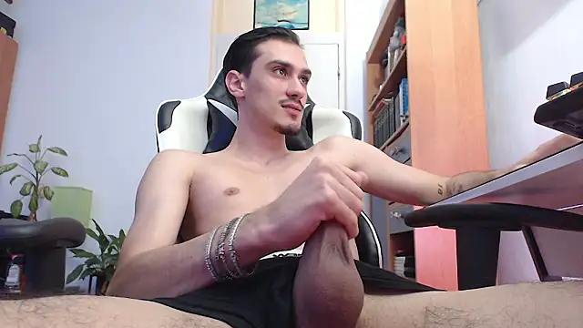 silasluxor online show from 03/06/26, 09:06