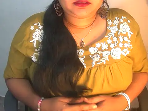 Snapshot of Saniya_K2 chatting on 02/04/26, 04:35 Saniya K2 online show from 02/04/26, 04:35