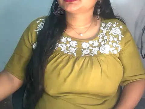 Snapshot of Saniya_K2 chatting on 03/05/26, 05:42 Saniya K2 online show from 03/05/26, 05:42