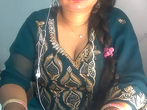 Snapshot of Saniya_K2 chatting on 03/06/26, 05:31 Saniya K2 online show from 03/06/26, 05:31