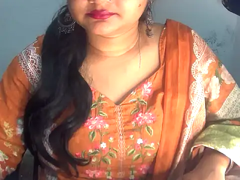 Snapshot of Saniya_K2 chatting on 03/08/26, 04:44 Saniya K2 online show from 03/08/26, 04:44