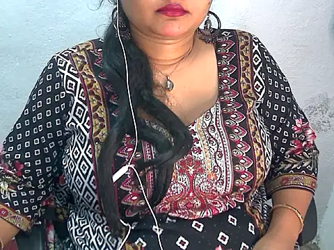 Snapshot of Saniya_K2 chatting on 05/08/26, 04:56 Saniya K2 online show from 05/08/26, 04:56