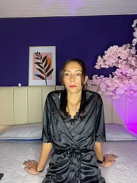 Snapshot of BonniePink_ chatting on 02/06/26, 02:31 BonniePink online show from 02/06/26, 02:31