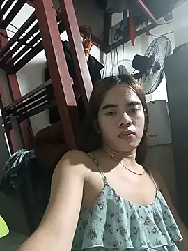 Snapshot of Wildcam21 chatting on 02/28/26, 06:36 Wildcam21 online show from 02/28/26, 06:36