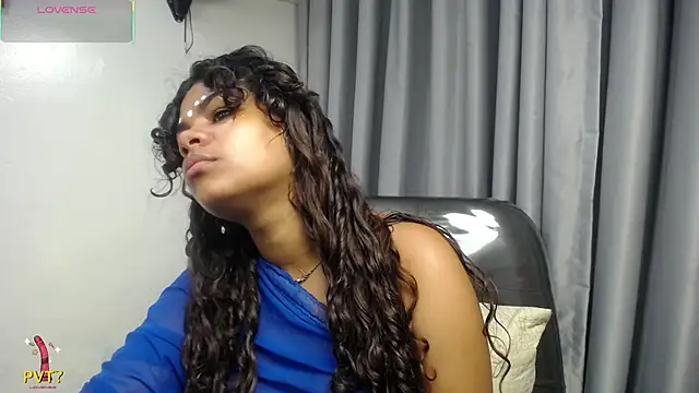 yaazhinii online show from 04/13/26, 11:48