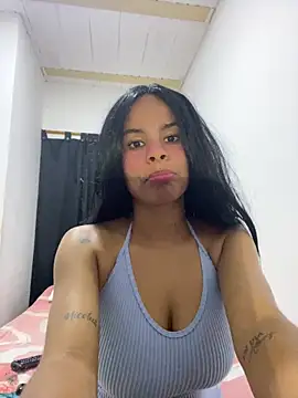 Snapshot of brytaniweed chatting on 02/18/26, 04:41 brytaniweed online show from 02/18/26, 04:41