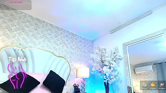 YazminJenner online show from 05/23/26, 06:18
