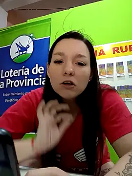 Snapshot of Beesametoda chatting on 02/11/26, 01:38 Beesametoda online show from 02/11/26, 01:38