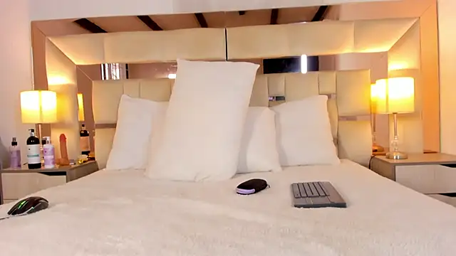 EloiseClairmont online show from 04/13/26, 07:19