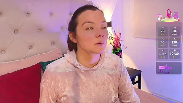 MiccaMadison online show from 04/08/26, 02:50