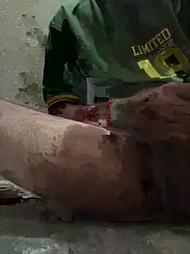 Snapshot of mr__thick chatting on 02/14/26, 06:15 mr thick online show from 02/14/26, 06:15