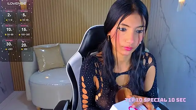 Perla Moon Tx online show from 02/11/26, 12:32