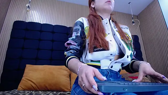 Snapshot of Abby-Hot- chatting on 03/02/26, 02:02 Abby-Hot- online show from 03/02/26, 02:02