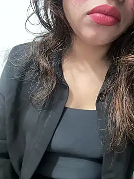 riya sharma11 online show from 04/07/26, 10:31