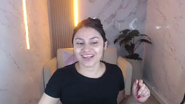 rox luxury tf online show from 03/13/26, 12:56