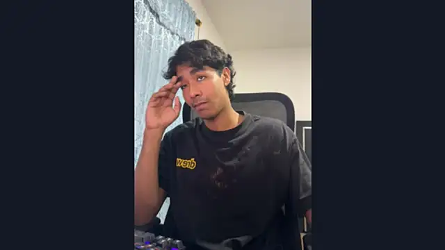 Pedestal diamant online show from 02/11/26, 12:26