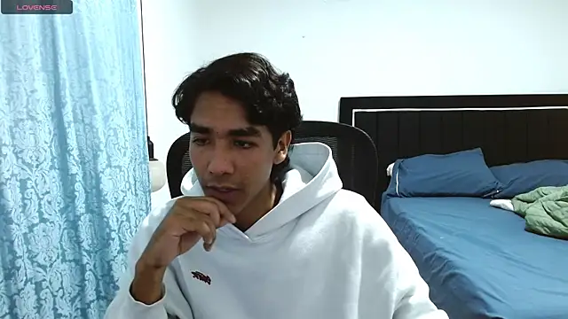 Pedestal diamant online show from 04/04/26, 12:20