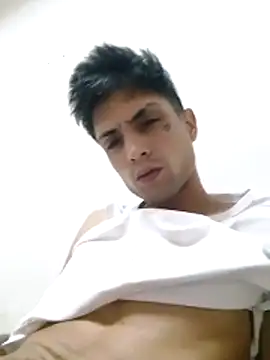 Snapshot of CubanoxxxSex chatting on 02/11/26, 07:24 CubanoxxxSex online show from 02/11/26, 07:24