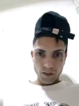 Snapshot of CubanoxxxSex chatting on 02/25/26, 03:05 CubanoxxxSex online show from 02/25/26, 03:05