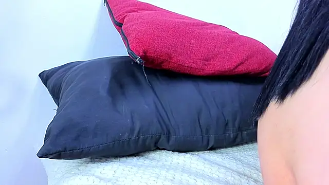 Snapshot of Julieta-Horny- chatting on 02/25/26, 12:59 Julieta-Horny- online show from 02/25/26, 12:59